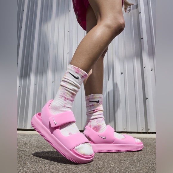 Nike Shoes - Nike Calm Sport Womens Size 7 Hyper Pink Beach Walking Outdoor Sport Sandals